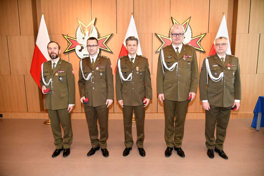 Odznaczeni Płk Artur Bachta, Płk Jarosław Kowal, Płk Arkadiusz Lubas, Płk Witold Owczarek, Płk Robert Ryczek ,Płk Marek Saracyn.