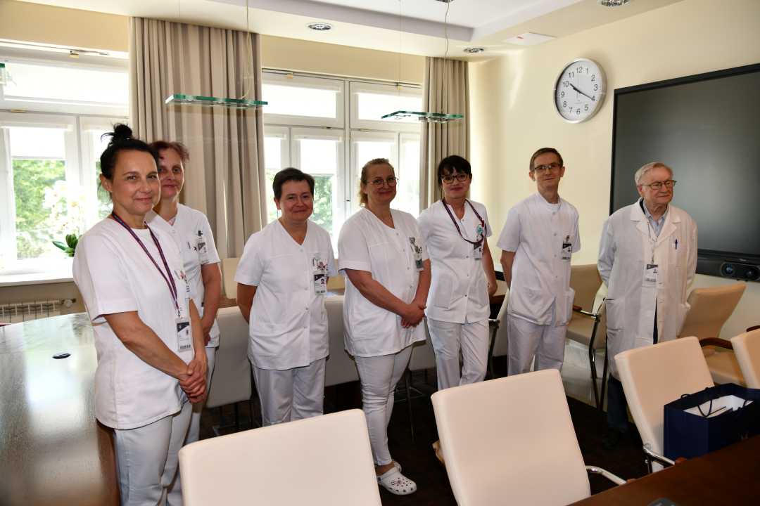 Pracownicy w gabinecie Dyrektora WIM-PIB.