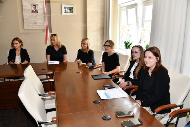 Wizyta studyjna delegacji 5. Wojskowego Szpitala Klinicznego w Krakowie w WIM-PIB