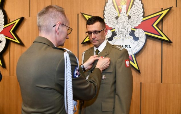 Uroczyste wręczenia medali z okazji Dnia Wojska Polskiego