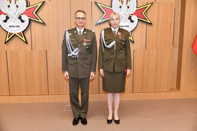 Uroczyste wręczenia medali z okazji Dnia Wojska Polskiego