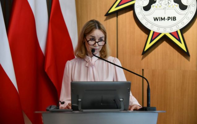 Marzena Biernacka prowadzi spotkanie Rady Naukowej.