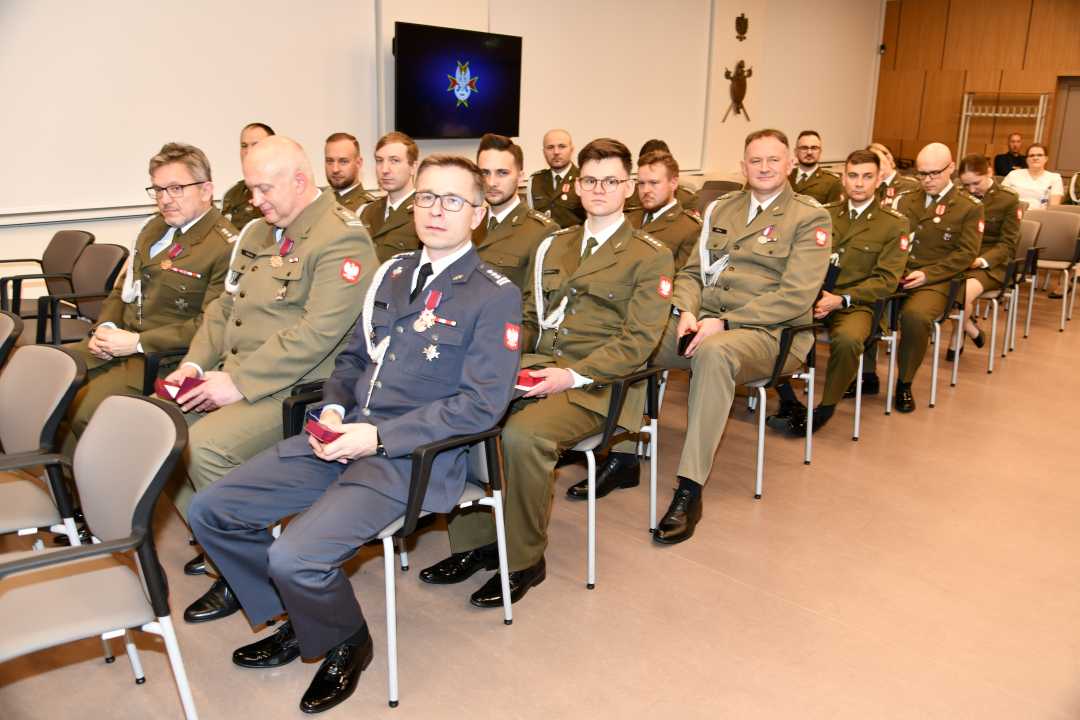 Pracownicy i goście WIM siedzący na auli.